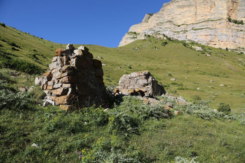 Верхне-Чегемские  башни Хустос-Кала и Абсолту&ndash;Кала